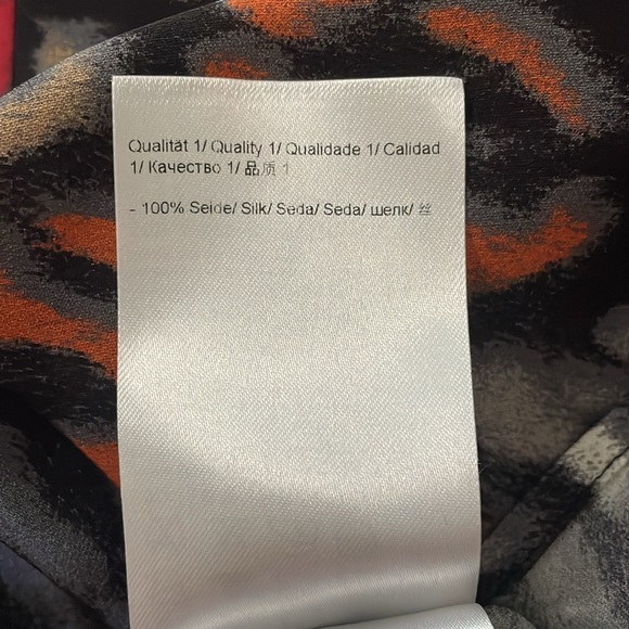 Escada silk animal print long sleeve blouse size 34/small - Picture 10 of 10